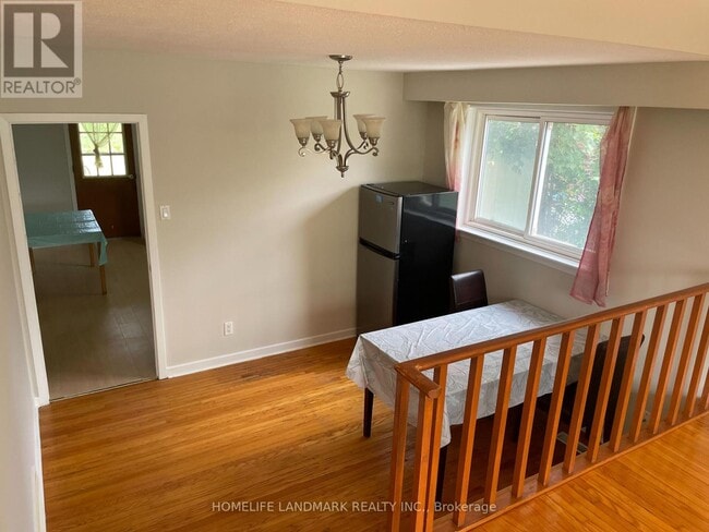 Building Photo - 1245 Shamir Crescent