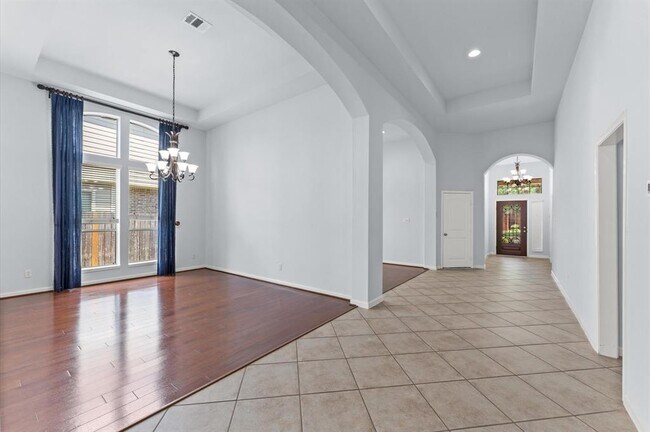Building Photo - 5230 Pebble Bluff Ln