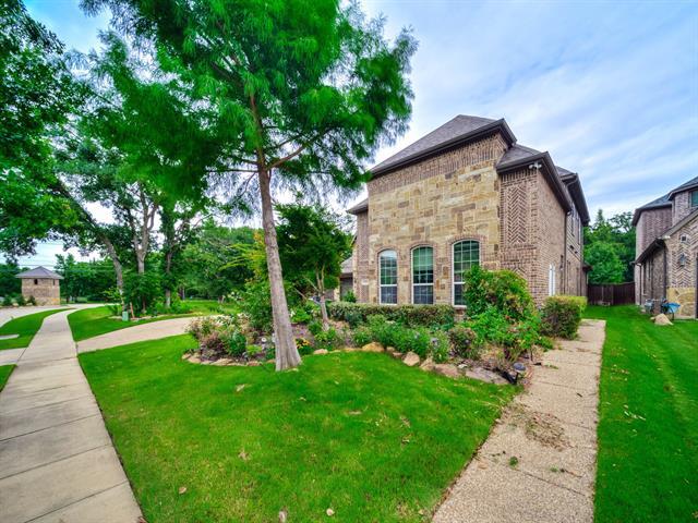 Building Photo - 900 Colby Dr