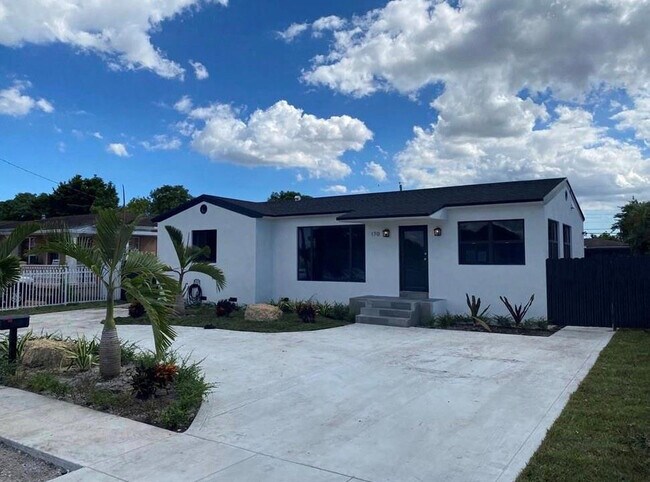 Foto del edificio - 170 W 58th St