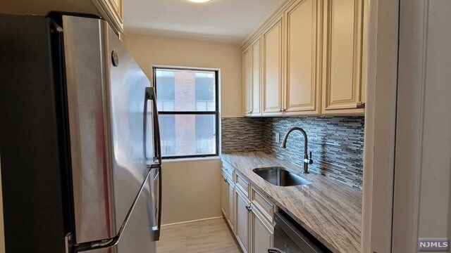 Building Photo - 70 Orient Way