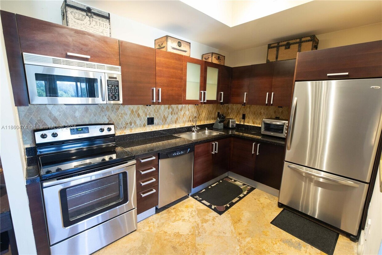 Foto principal - 3250 Grand Ave