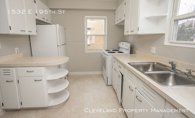Foto del edificio - Fully Renovated Euclid Home