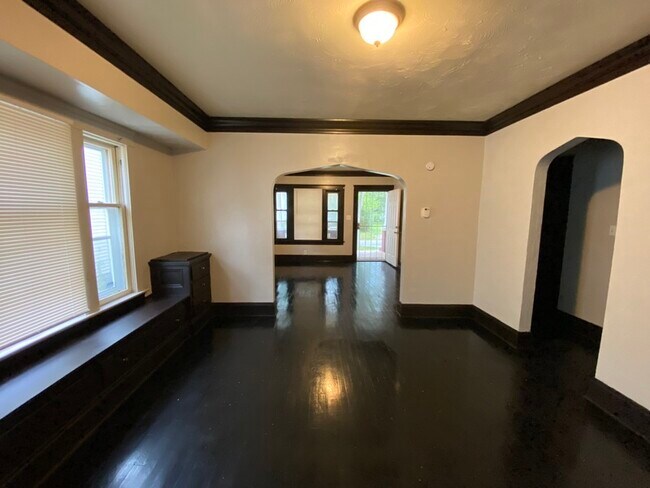 Building Photo - 12200 Soika Ave