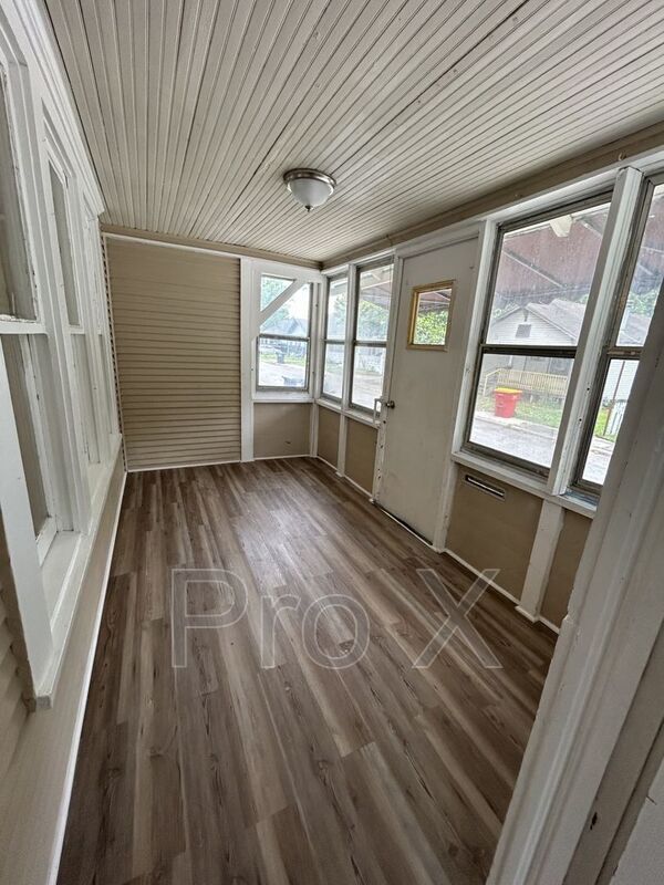 Building Photo - 15 4th St Cir