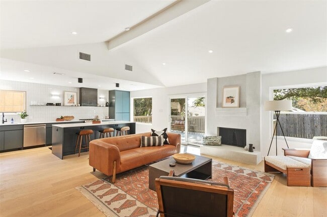 Building Photo - 2815 Goldbridge Dr