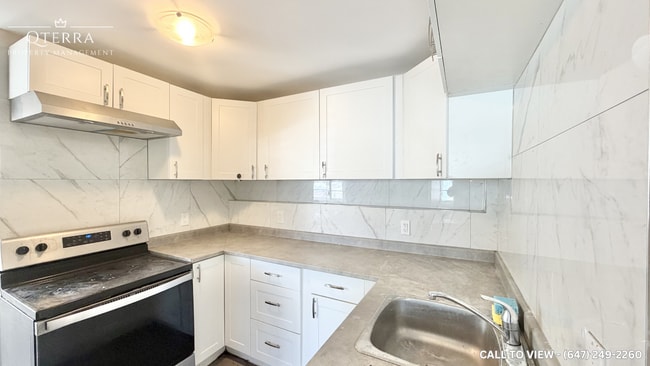 Building Photo - 142 Brock St