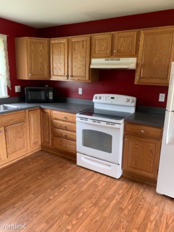 Building Photo - 3 br, 2 bath House - 83 big elm road