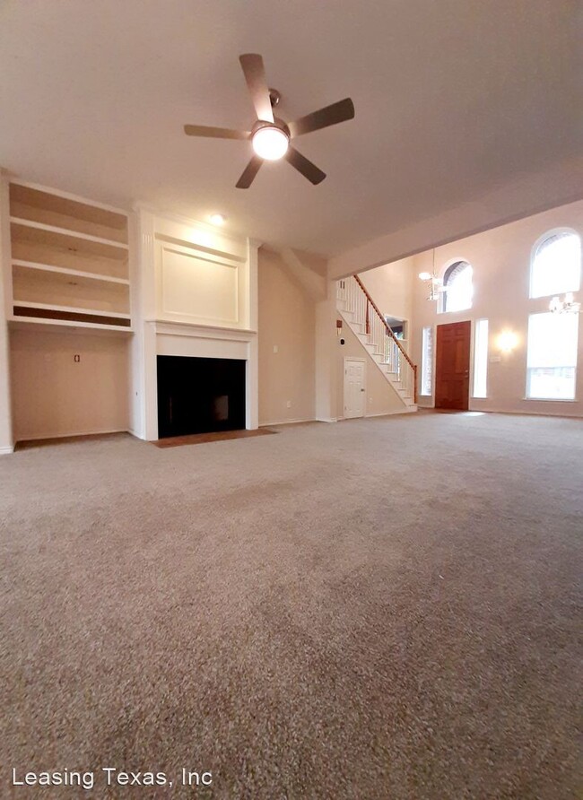 Foto del edificio - 5 br, 4 bath House - 3561 Boxwood Dr