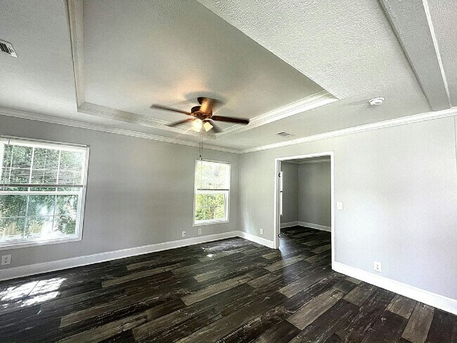 Foto del edificio - 36116 Plum Ave