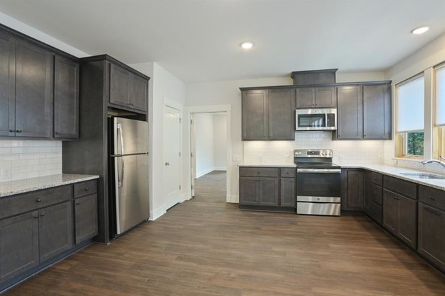 Foto del edificio - 216 Hutchinson St NE
