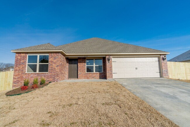 Building Photo - Beautiful 4 bedroom Home on Valley View Go...