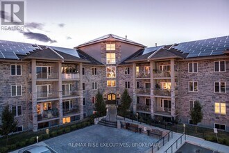 Building Photo - 810 Blackburn Mews