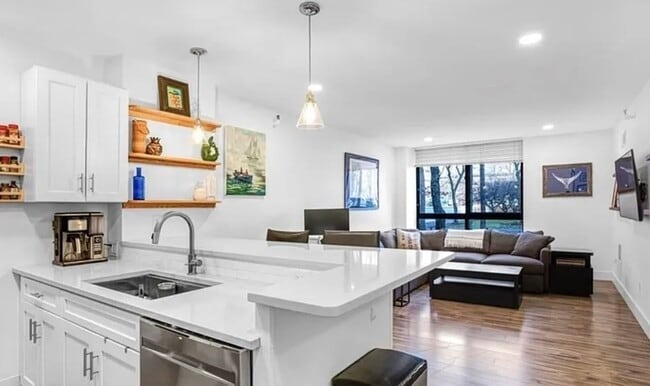 Foto del edificio - 42 8th St