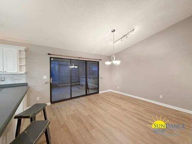 Building Photo - Renovated 3 Bedroom Home in Fort Walton Beach near Bases!