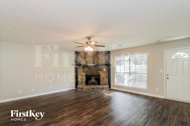 Foto del edificio - 4665 Jamerson Forest Pkwy
