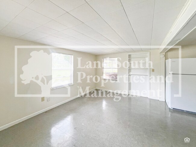 Foto del edificio - 1030 Lakewood Ct