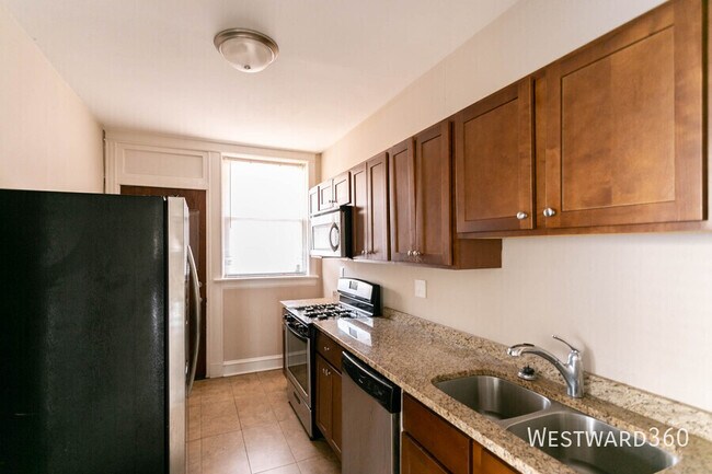 Building Photo - 5419 S Drexel Ave