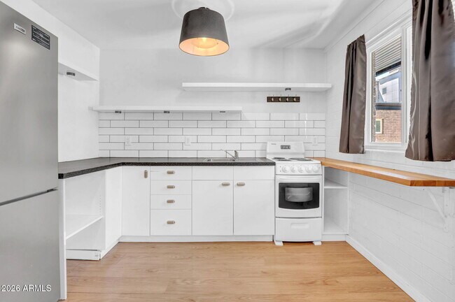 Foto del edificio - 821 N 3rd St