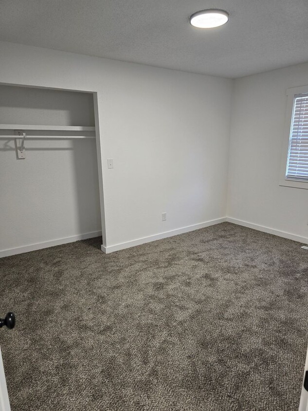 Foto del edificio - 4149 W Burbank St