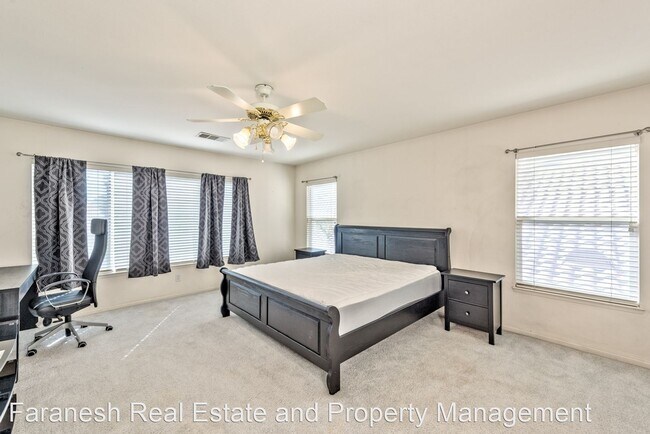Building Photo - 4 br, 3.5 bath House - 9097 Heavenly Valley