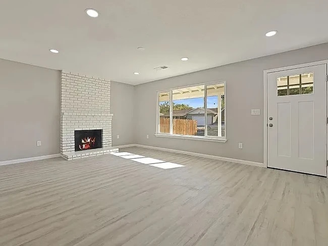 Building Photo - 1101 Del Verde Ave