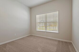 Building Photo - 10374 Red Cardinal Dr