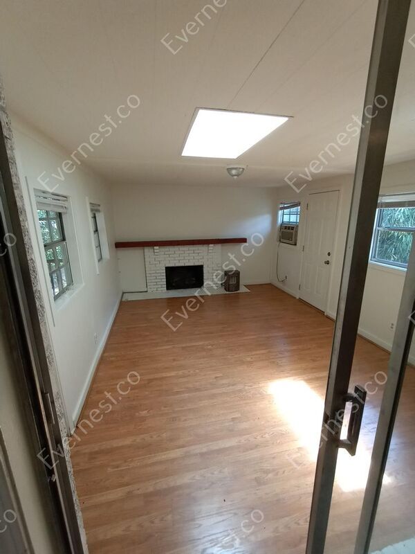 Building Photo - 1089 Sherbrooke Cir