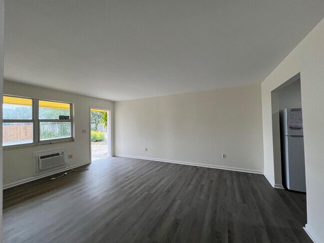 Foto del edificio - 1855 Dillone Ln
