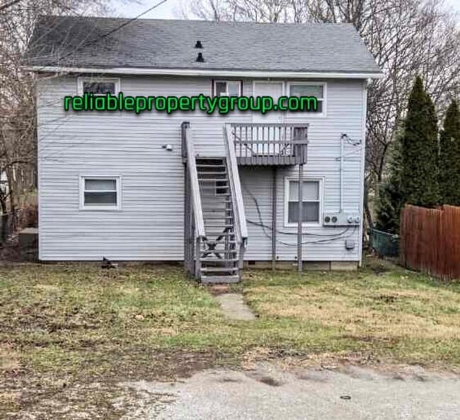 Building Photo - 534 E Bradford St