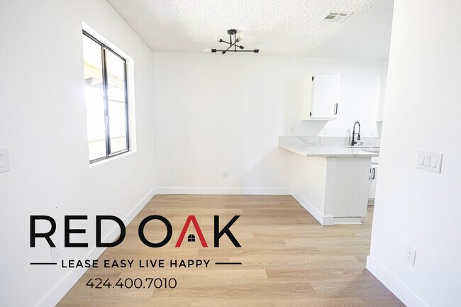 Foto del edificio - 7945 Lime Ave