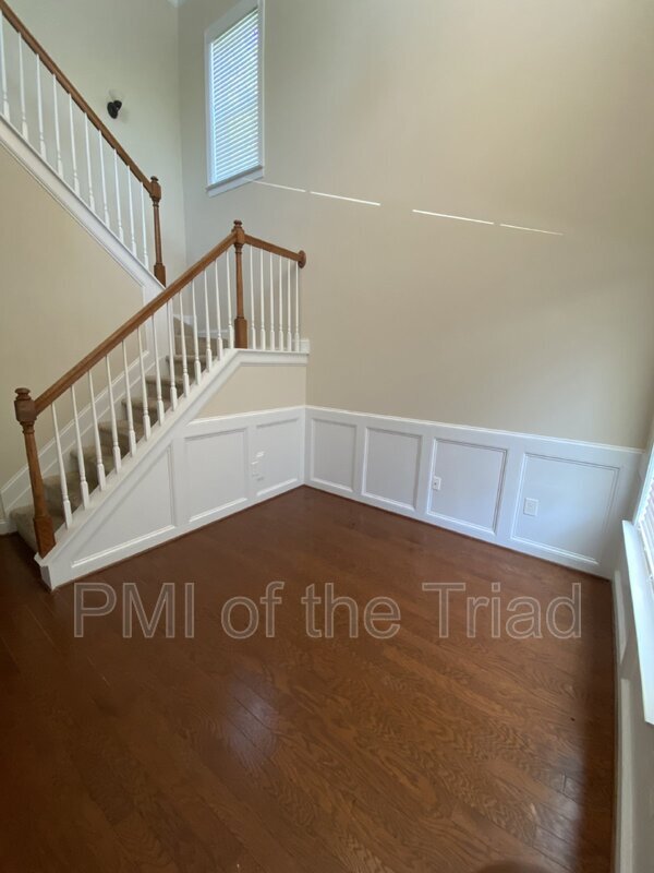 Building Photo - 5004 Wyngate Village Dr