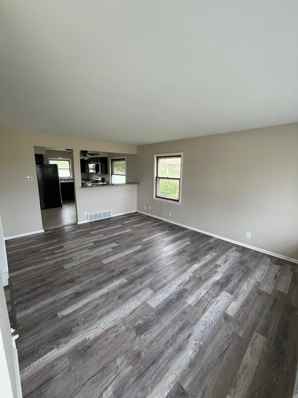 Foto del edificio - 4835-4837-4837 N 103rd St