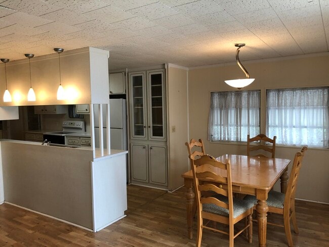 Building Photo - 1511 SW 65th Terrace