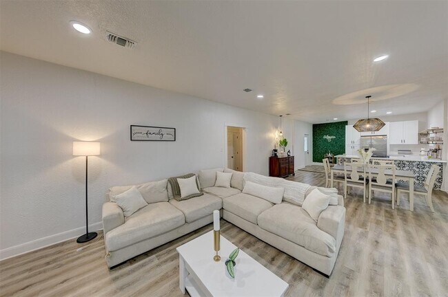 Foto del edificio - 5627 Avenue R