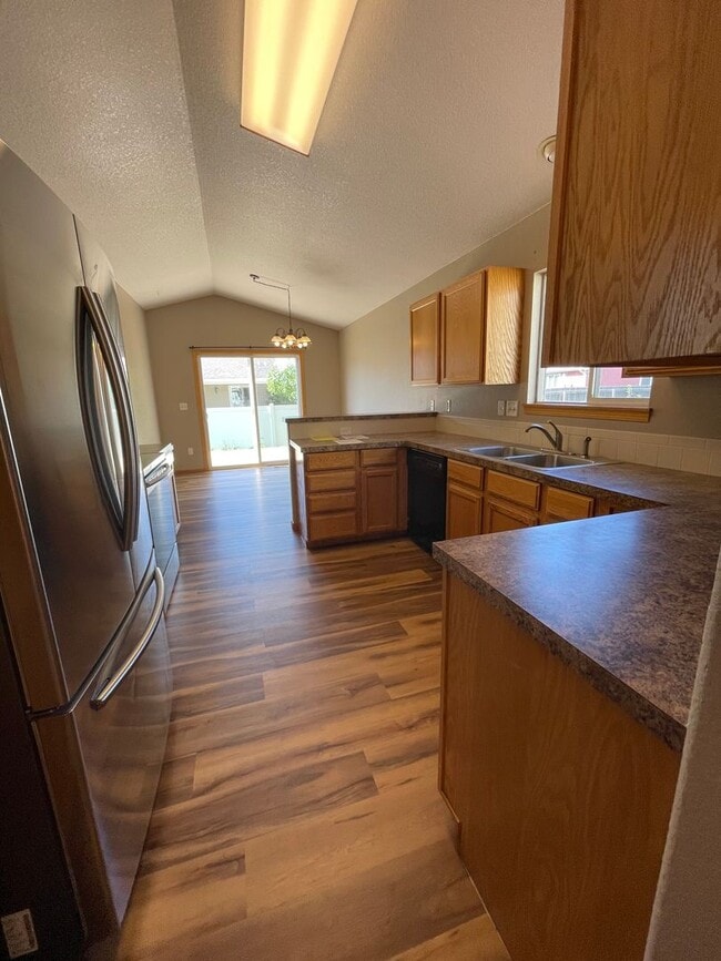 Foto del edificio - 765 Bluegrass Way