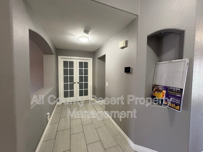 Foto del edificio - 82545 Delano Dr