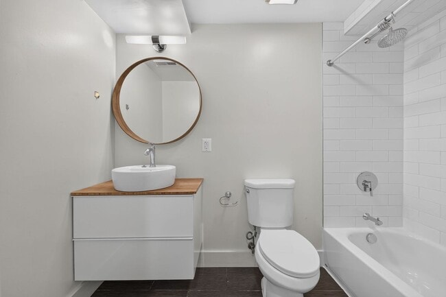 Foto del edificio - 1680 Irving St NW
