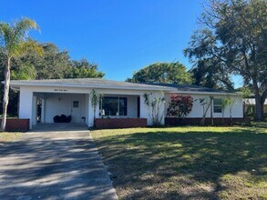 Building Photo - 868 Vance Cir NE