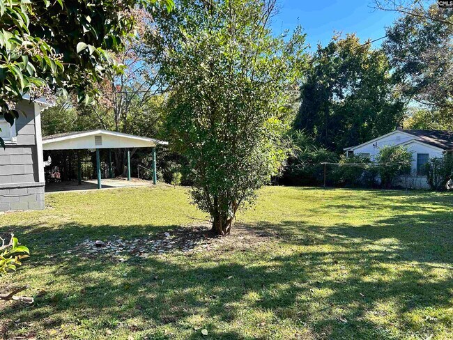 Foto del edificio - 804 Columbia College Dr