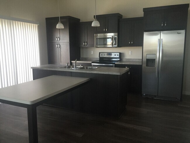 Foto del edificio - 3 Bed 3 Bath Single Family Home