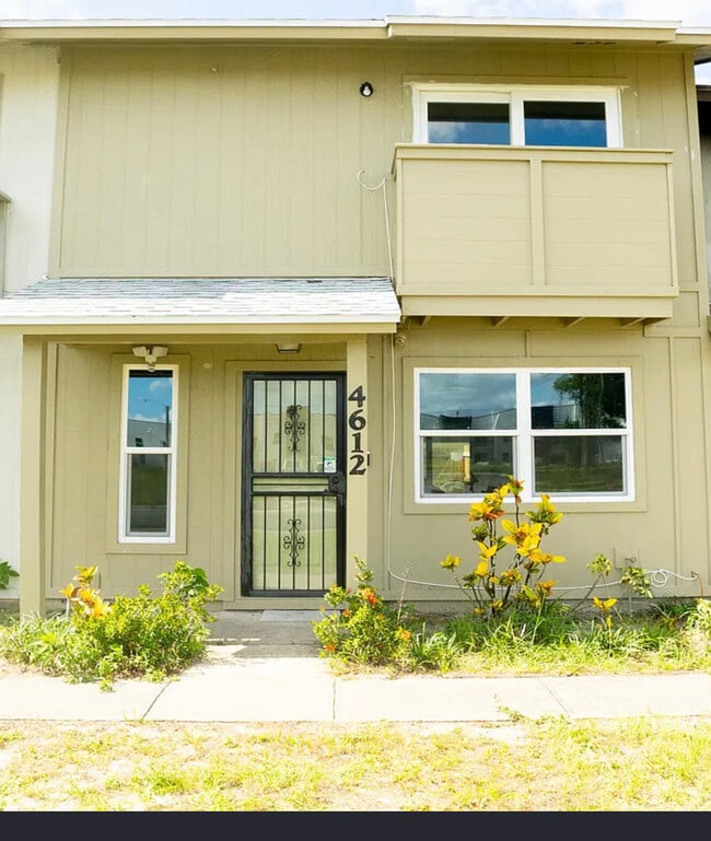 Building Photo - 4612 Tree Ridge Ln NE