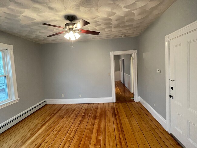 Living Room - 67 Furnace St