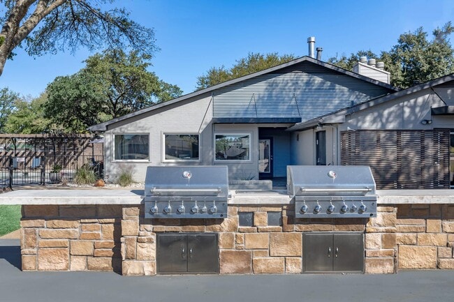 Building Photo - Oakline Apartments