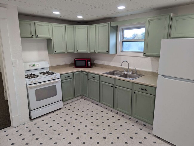 Foto del edificio - 1323 Oak St