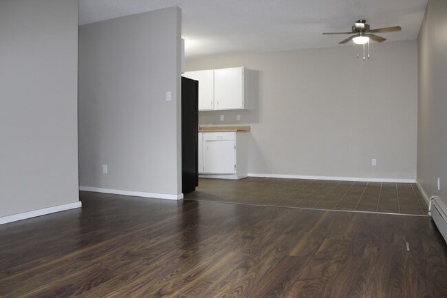 Building Photo - Pisces Manor Apartments