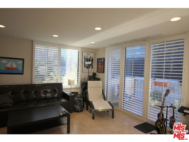 Foto del edificio - 2160 Century Pk E