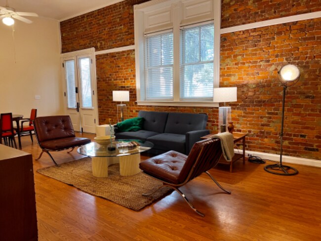 Foto del edificio - 2737 W Cleveland St