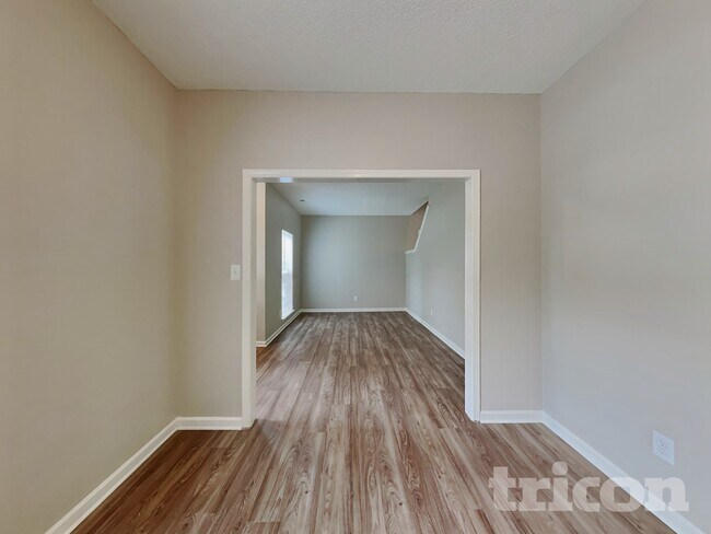 Foto del edificio - 6309 McIntyre Ridge Dr