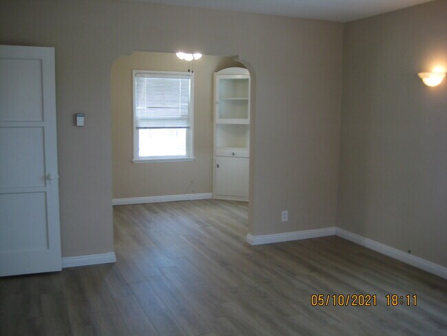 Foto del edificio - 3939 E 3rd St